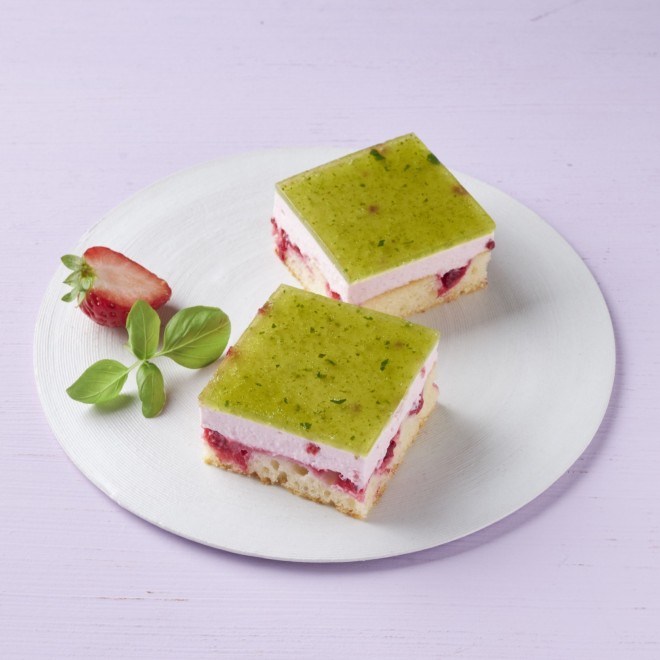 Erbeer Basilikum Schnitte047